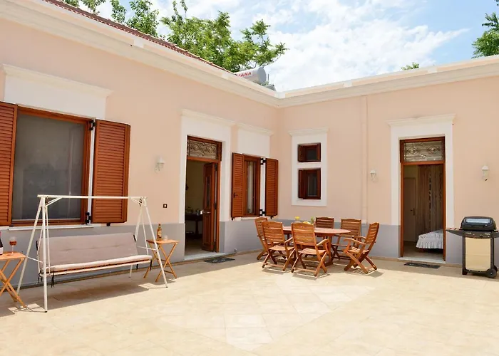 Classical Villa Archontiko D&M