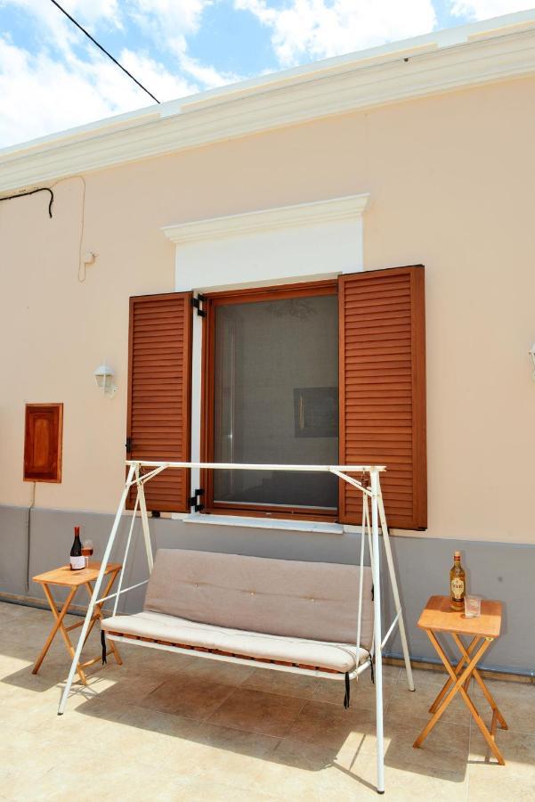 Classical Archontiko D&m Villa