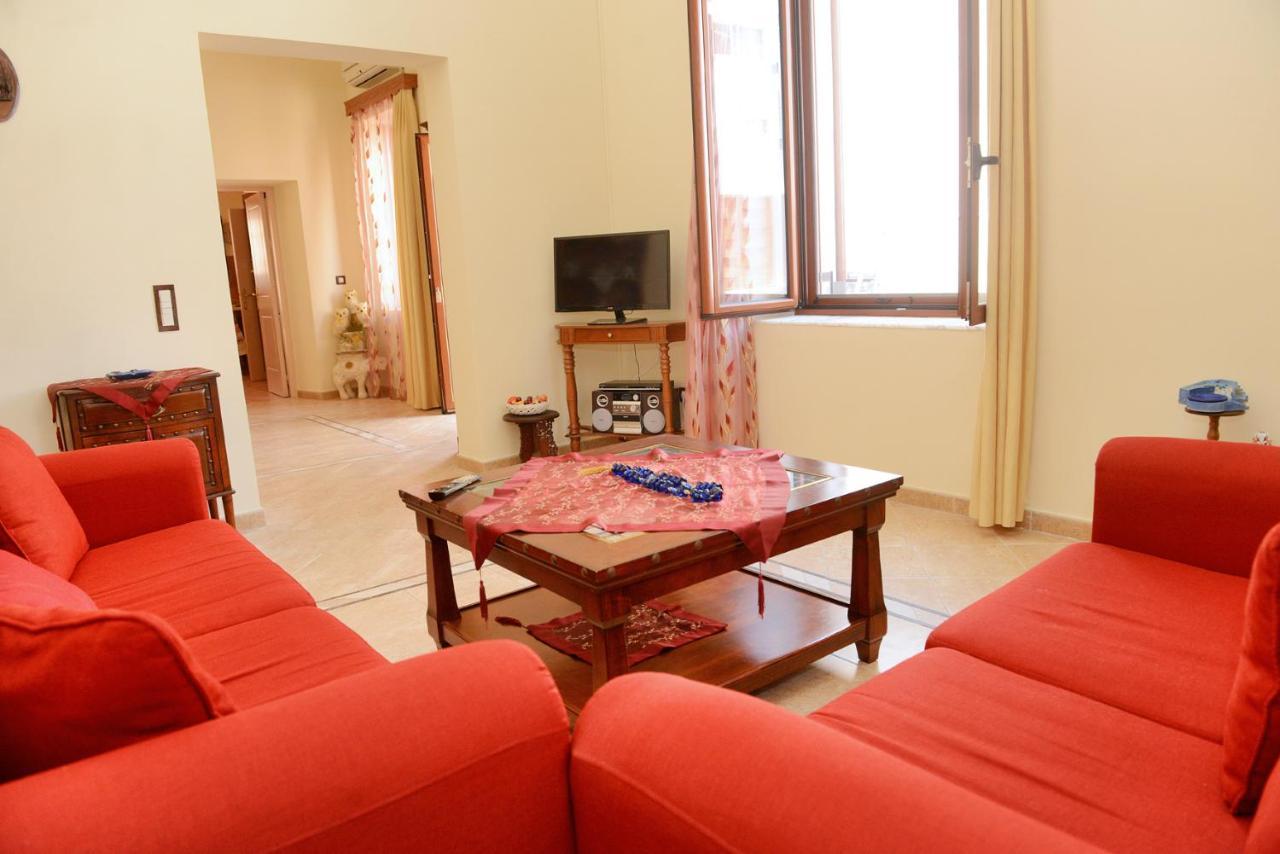 Villa Classical Archontiko D&m